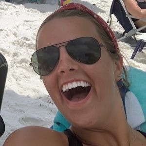 Meet your Posher, Catherine